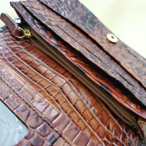 Brahmin Debra Wallet Wristlet in Classic Pecan Melbourne - Picture 9 of 16